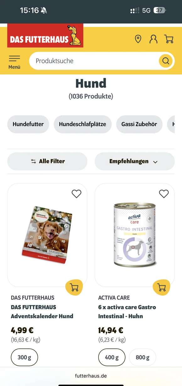 Mobilny interfejs e-commerce Das Futterhaus prezentujący listę produktów dla psów, w tym kalendarz adwentowy dla psa oraz karmę mokrą Activa Care Gastro Intestinal