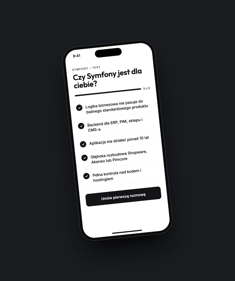 Smartfon z listą kontrolną „Czy Symfony jest dla ciebie?” i pięcioma spełnionymi kryteriami na tle białego pociągnięcia pędzla
