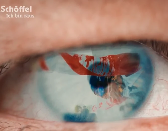 Zbliżenie ludzkiego oka do produkcji wideo